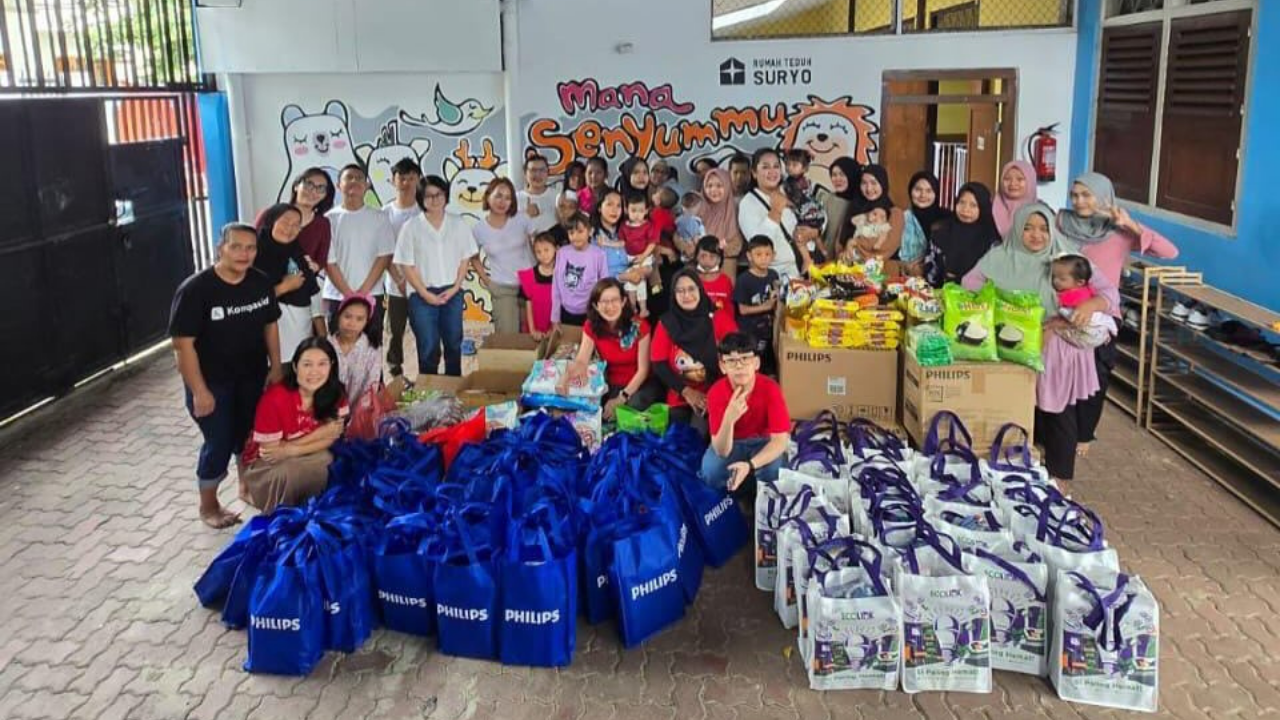 Kunjungan Kasih PT Signify Commercial Indonesia (Phillips) di Rumah Teduh Suryo